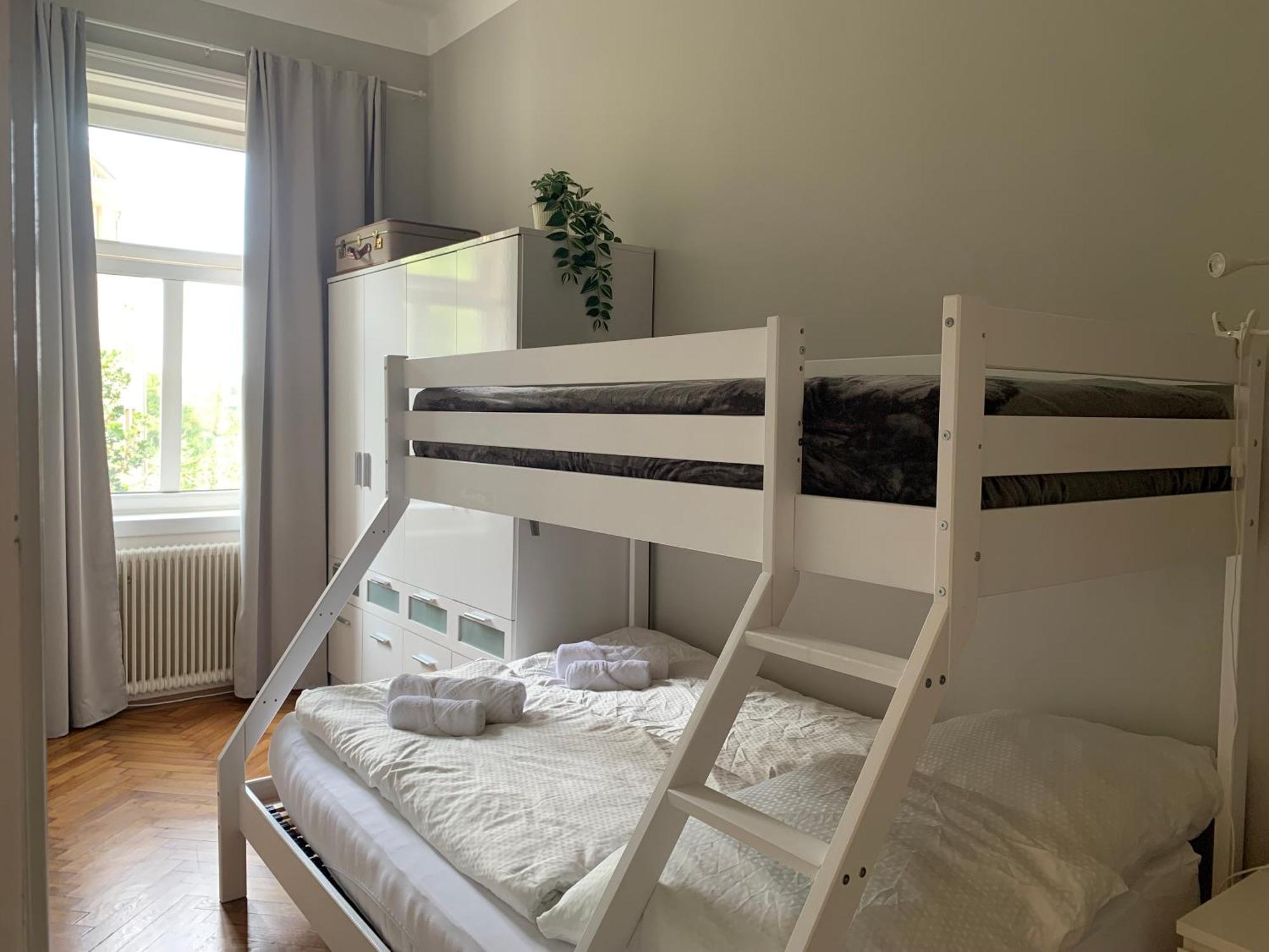 Apartament Grosszuegiger Wiener Altbau Gleich Neben Schoenbrunn Viena